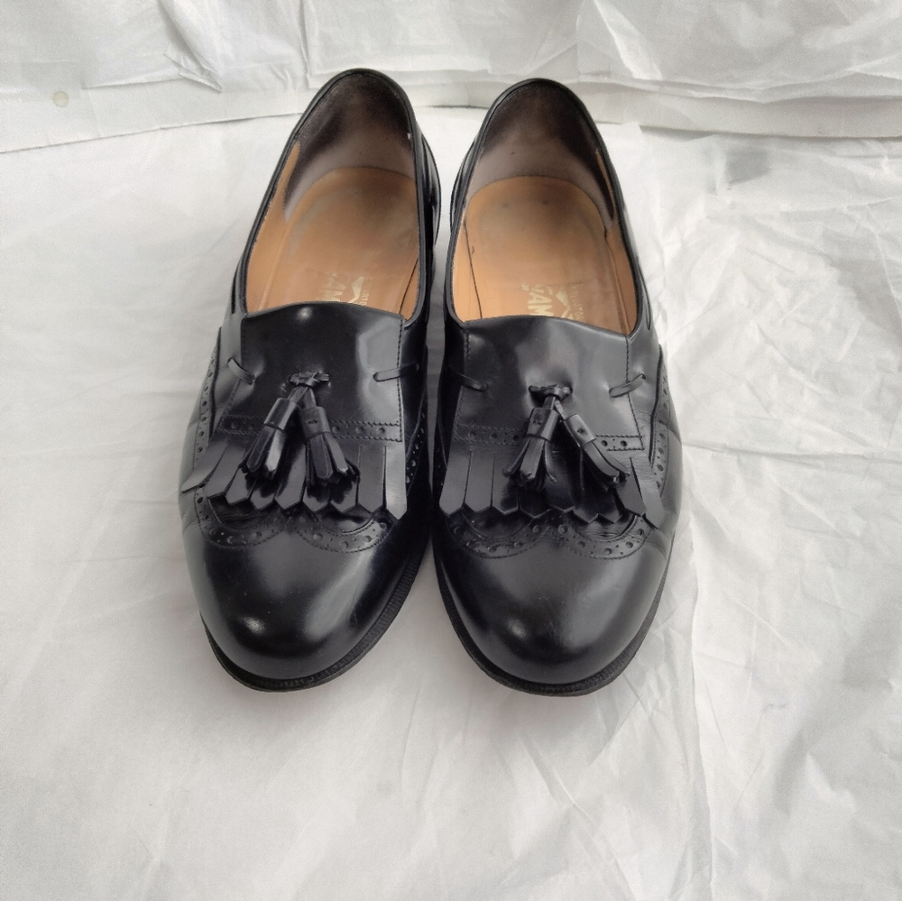 Salvatore Ferragamo Men Black Kilt Tassel Loafer size 9D